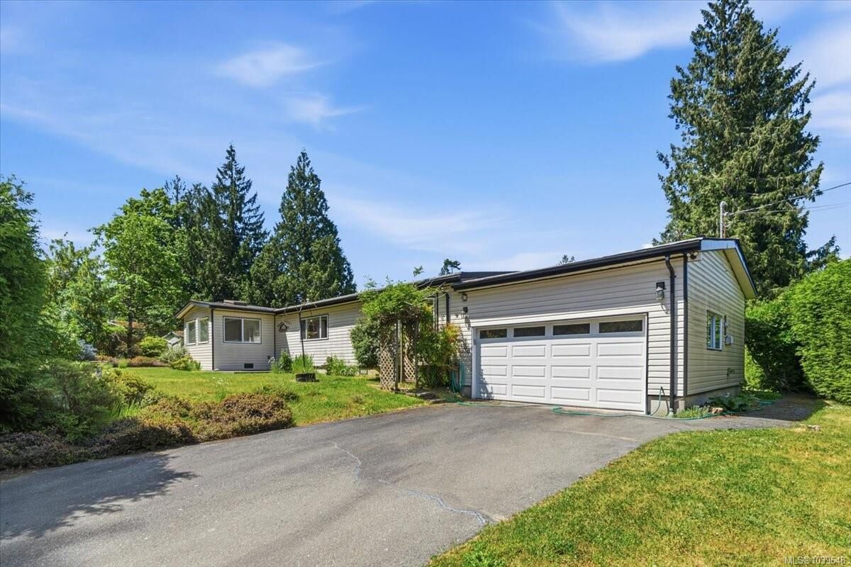 Property Photo:  1300 Churchill Pl  BC V9G 1S7 