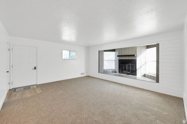 Property Photo:  442 W 4575 S  UT 84405 
