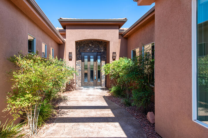 Property Photo:  322 N 340 E  UT 84738 