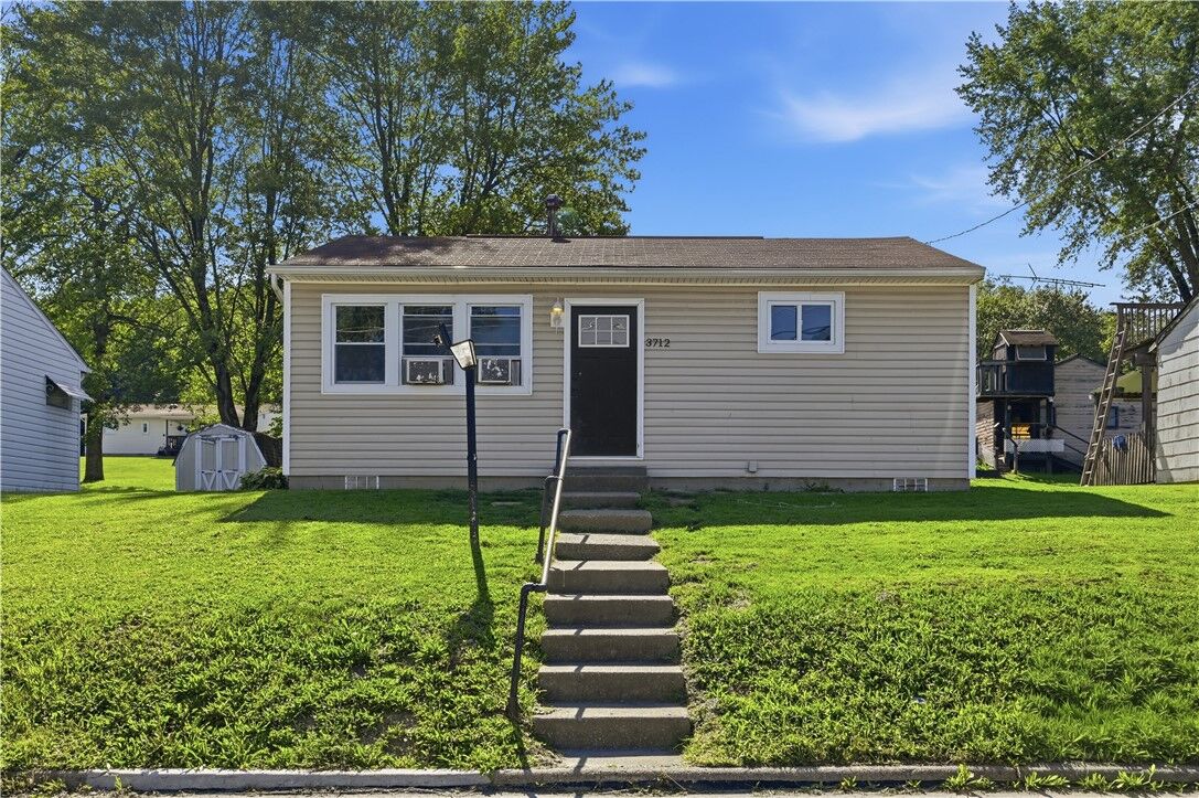 Property Photo: 3712 3rd Avenue PA 16136