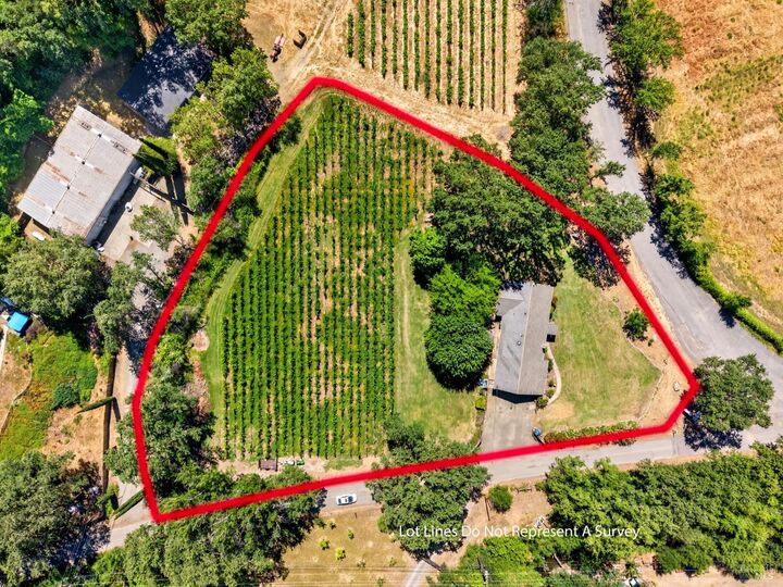 Property Photo:  810 McNab Ranch Road  CA 95482 