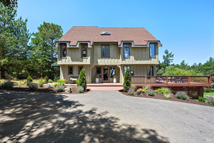Property Photo: 1607 W Sexton Road CA 95472