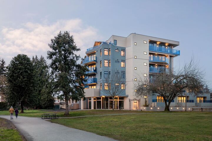 Property Photo: 33160 Plaxton Crescent 201 BC V2S 0N6