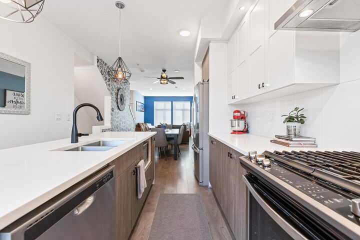 24108 104 Avenue 83 — photo 1