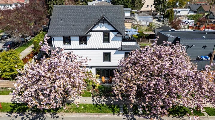 3918 Carolina Street — photo 1