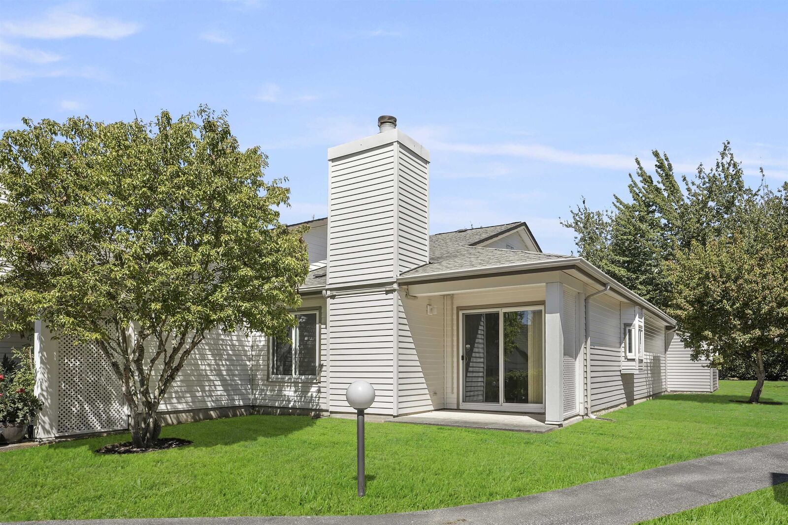 Property Photo: 12940 17 Avenue 7 BC V4A 1T5