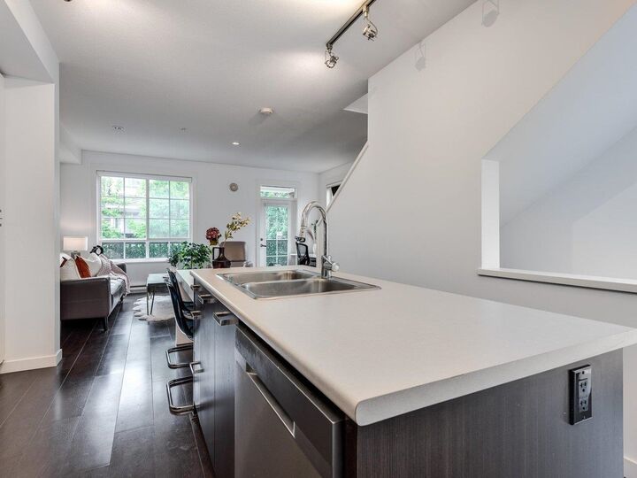 Property Photo: 2423 Avon Place 48 BC V3B 0H5