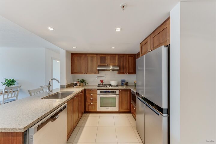 Property Photo: 9373 Hemlock Drive 228 BC V6Y 0A9