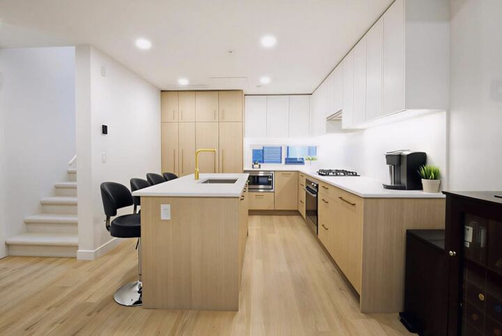 Property Photo: 381 Clayton Street 202 BC V3K 0J8