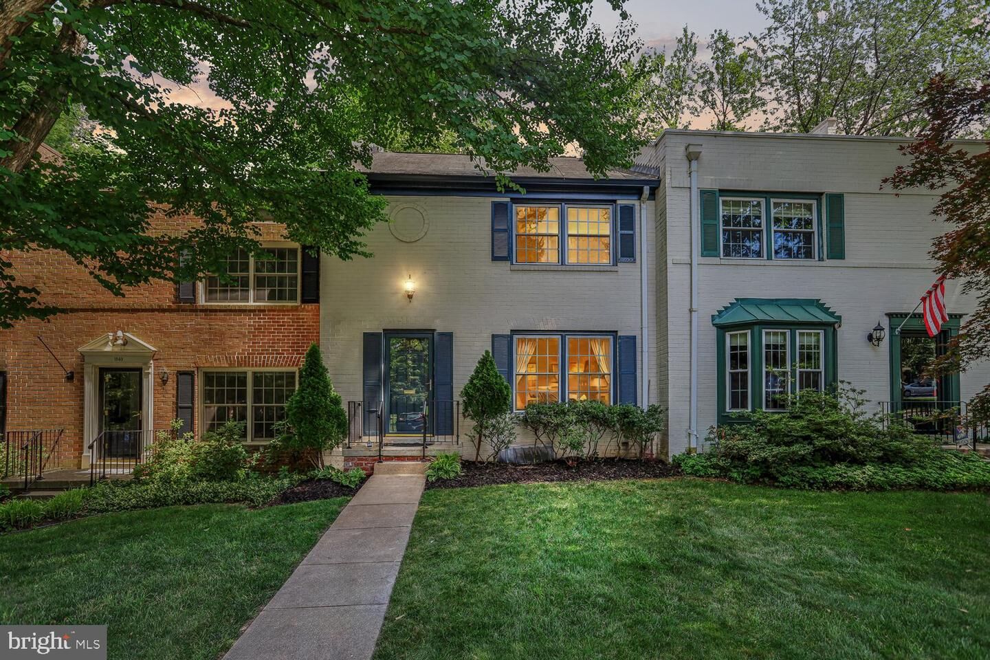 Property Photo: 1851 Wainwright Drive VA 20190