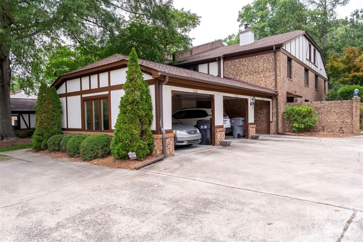 Property Photo: 7226 Quail Meadow Lane NC 28210