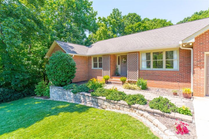 Property Photo:  7029 Forest Hills Drive  NC 28037 