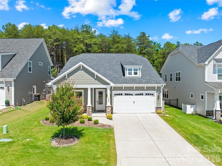 Property Photo: 1368 Cedardale Lane NC 28037