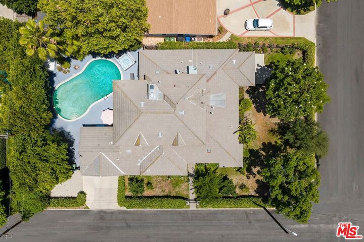 Property Photo:  16155 Otsego St  CA 91436 