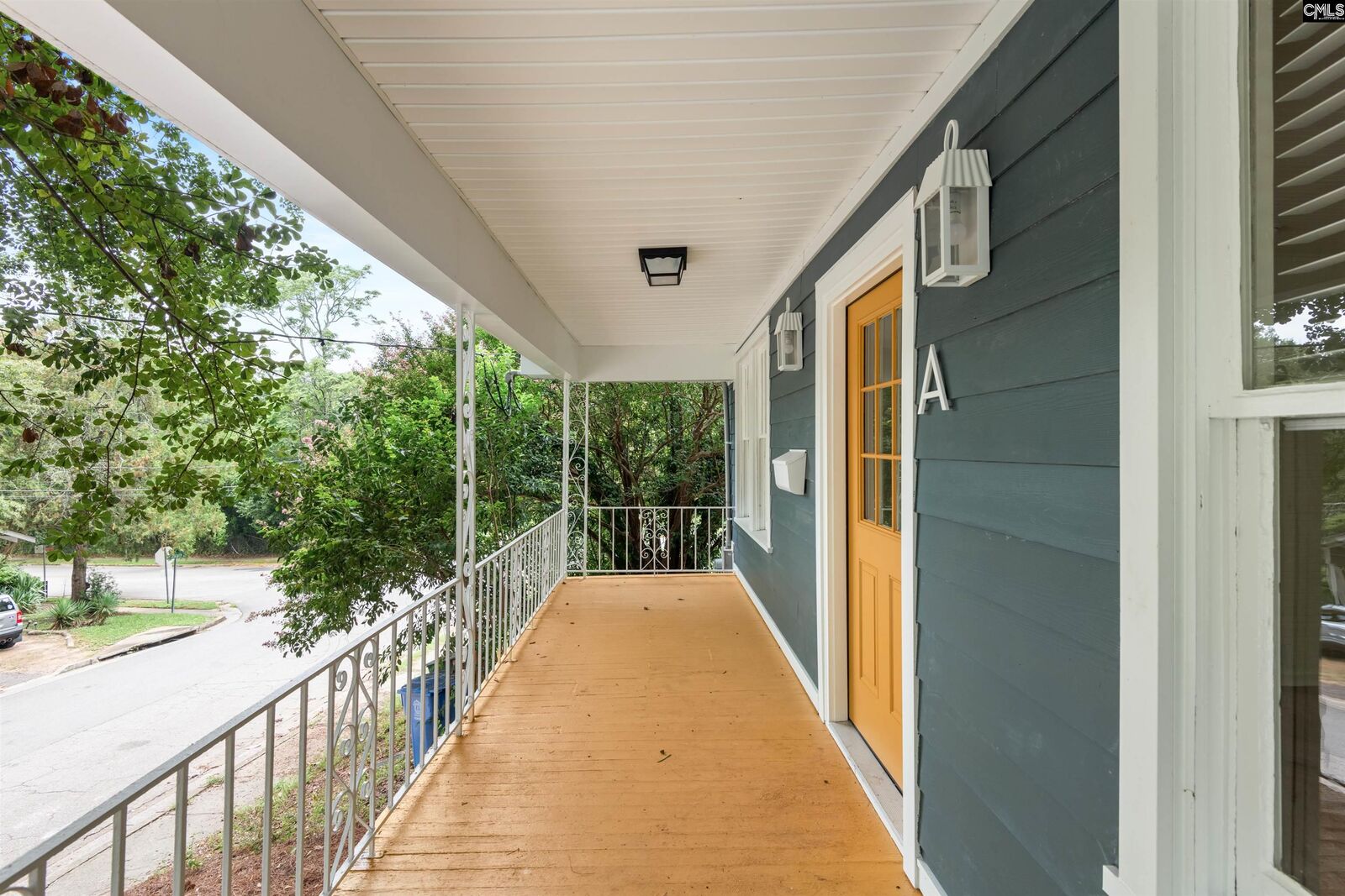 Property Photo:  907 Beauford  SC 29201 