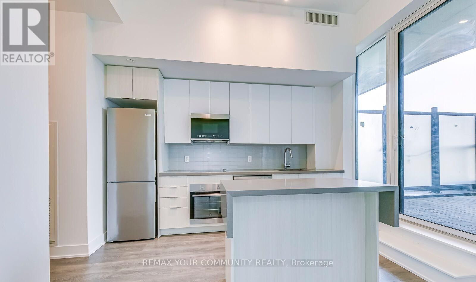 Property Photo:  2485 Taunton Road 230  ON L6H 3R8 
