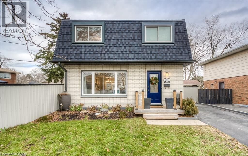 Property Photo: 382 Cyrus Street ON N3H 1H3