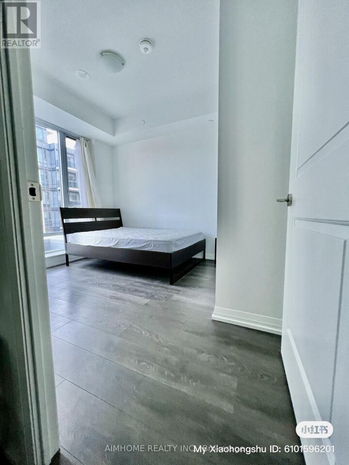 Property Photo:  60 Ann O'Reilly Road South 260  ON M2J 0C8 