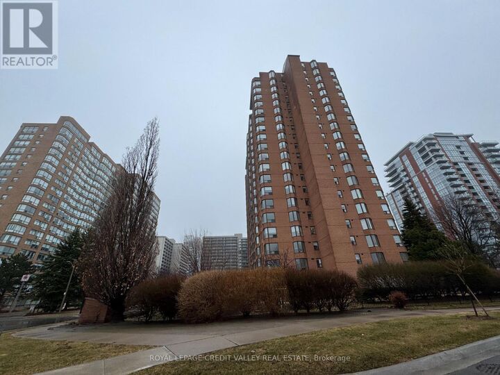 Property Photo:  1270 Maple Crossing Boulevard 704  ON L7S 2J3 