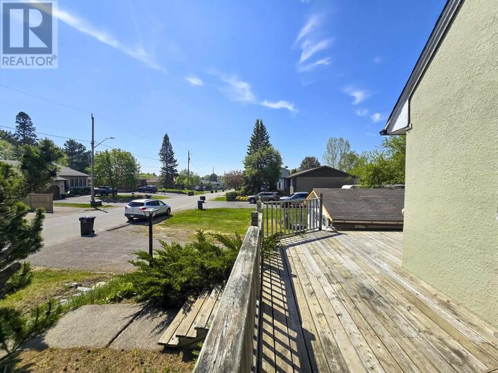 Property Photo: 57 Clayte St ON P7A 6S3