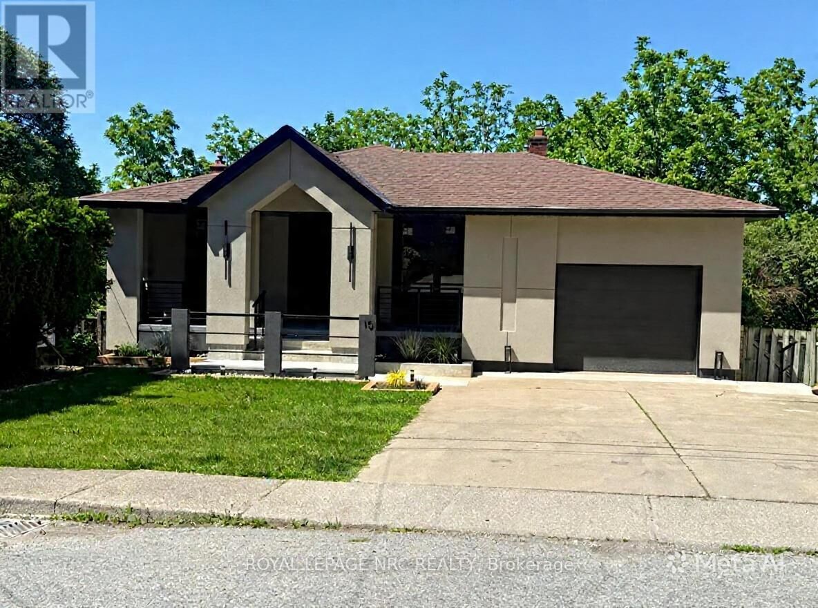 Property Photo:  10 Dundas Crescent  ON L2T 1T3 