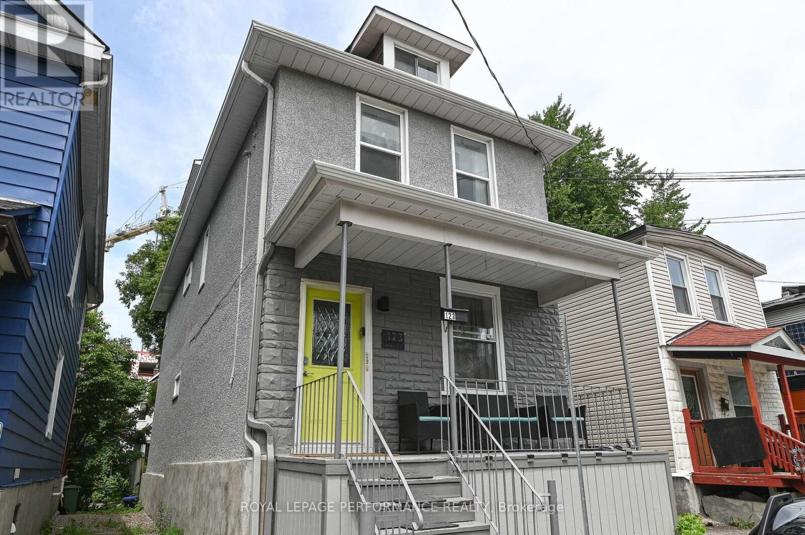 Property Photo:  123 Pamilla Street 3  ON K1S 3K9 