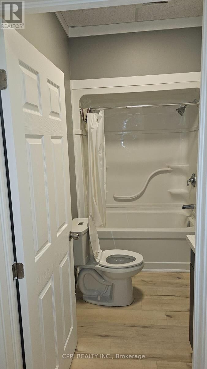 Property Photo:  255 Emerick Avenue 204  ON L2A 2W4 