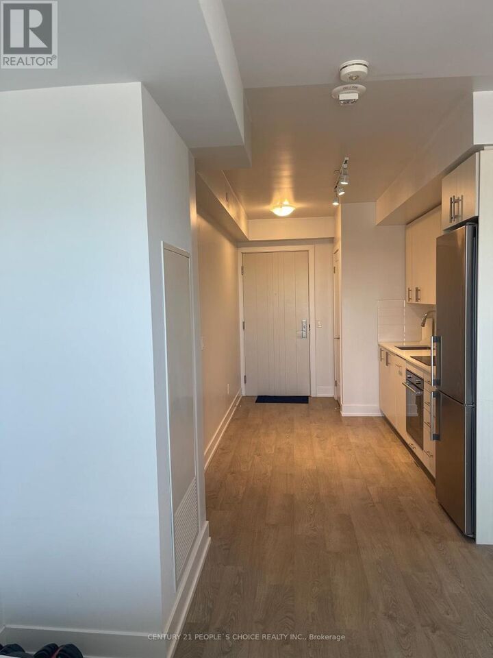 Property Photo:  2550 Simcoe Street 506  ON L1L 0R5 