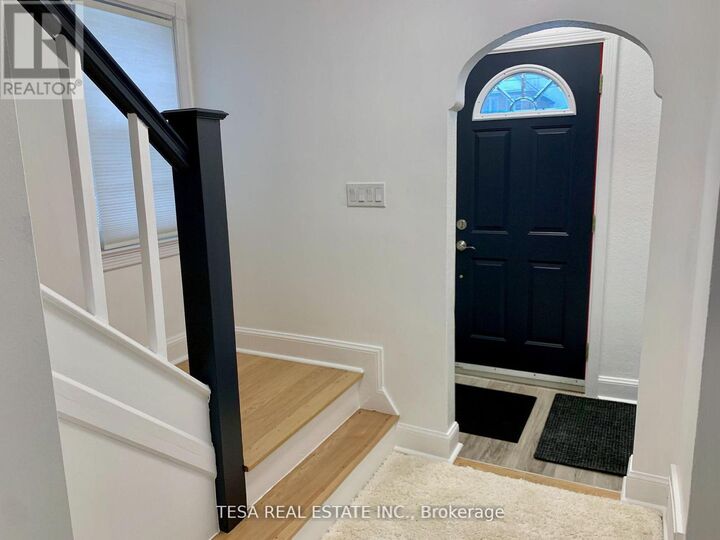 Property Photo:  15 Downing Street  ON M9B 1E9 