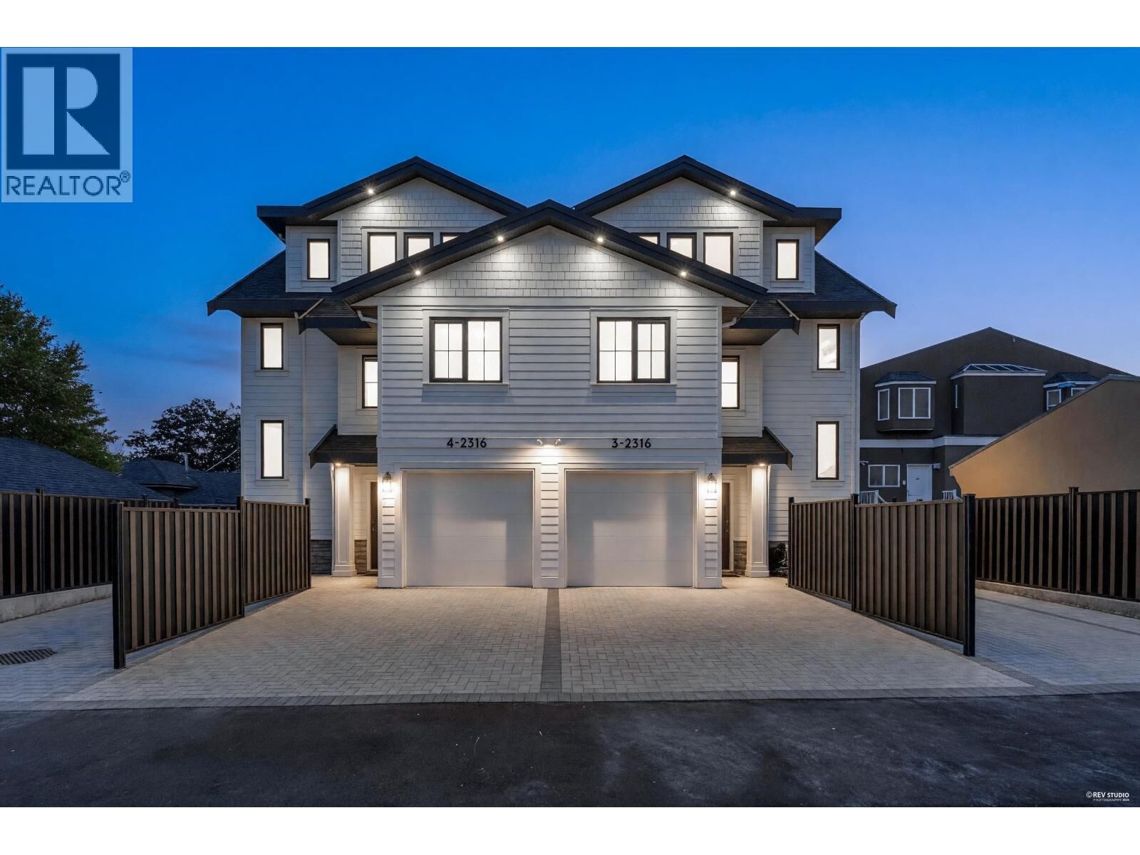 Property Photo: 2316 Cliff Avenue 4 BC V5A 2L2