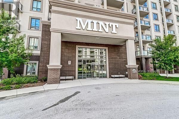 Property Photo: 2490 Old Bronte Road 503 ON L6M 0Y5