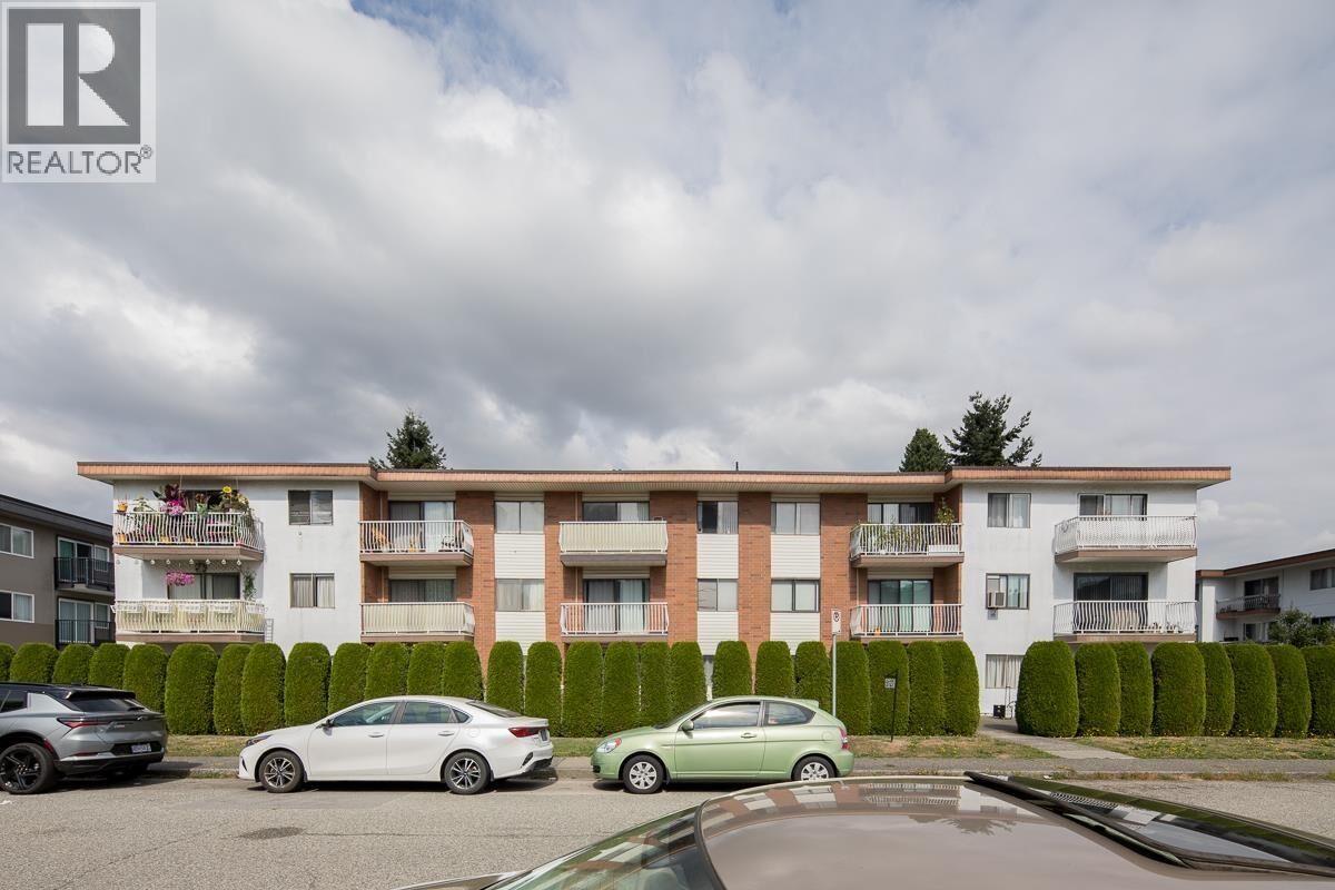 Property Photo:  5127 Irving Street 101  BC V5H 1T6 