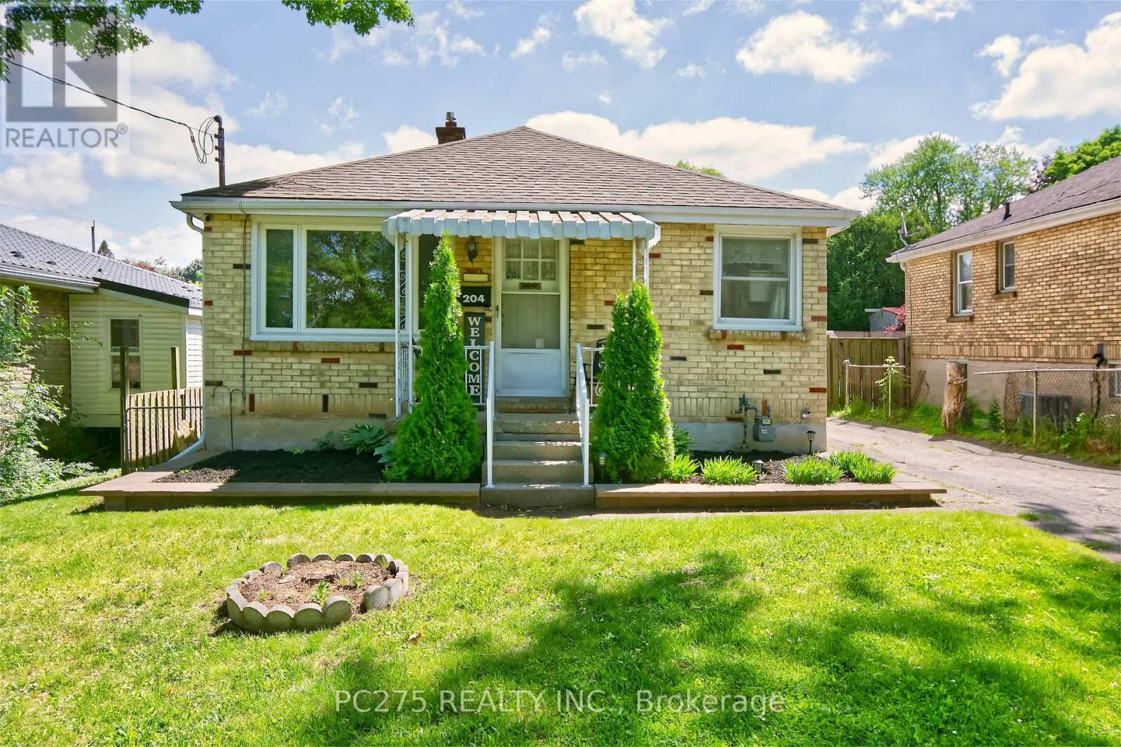 Property Photo: 204 Taylor Street ON N5Y 2J5