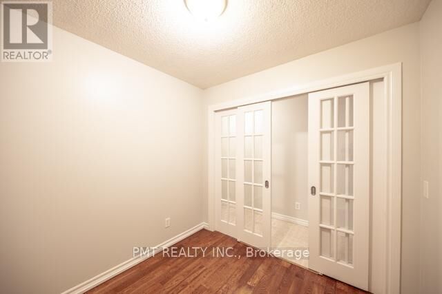 Photo de la propriété:  5233 Dundas Street West 1522  ON M9B 6M1 