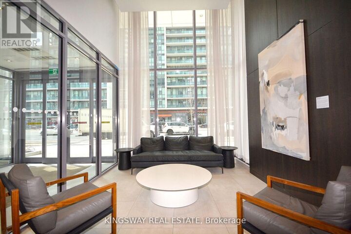 Property Photo: 4065 Confederation Parkway 1410 ON L5B 4N1