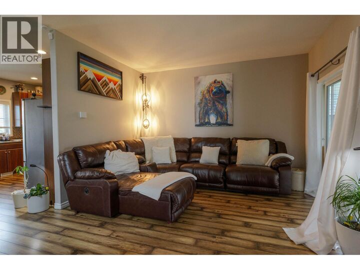 Photo de la propriété: 8803 113 Avenue BC V1J 0E2