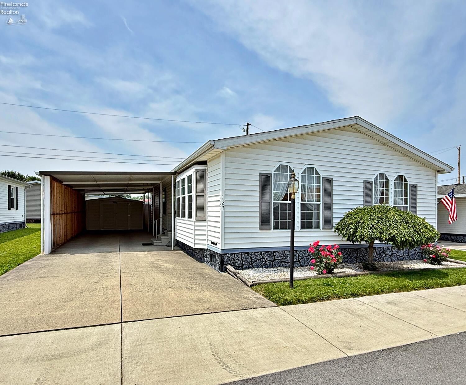 Property Photo:  60 N State Route 101 127  OH 44883 