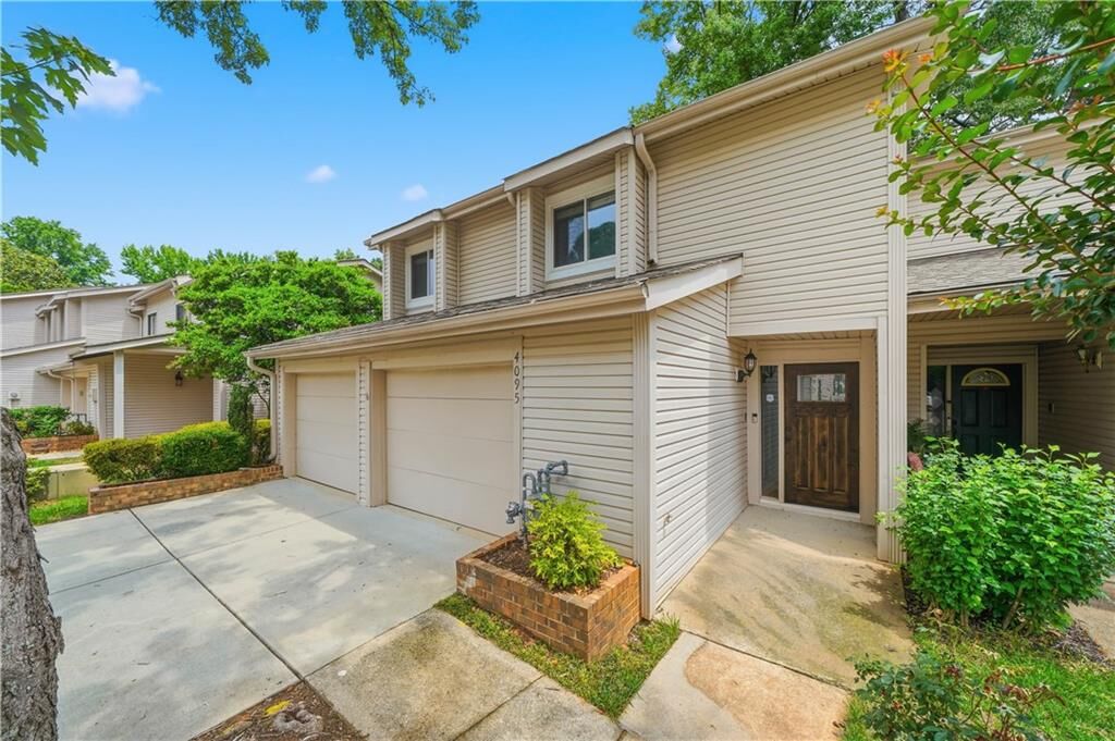Property Photo: 4095 Audubon Drive GA 30068