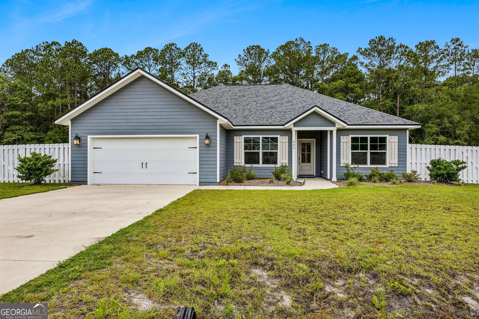 Property Photo:  623 Foxwood Way  GA 31558 