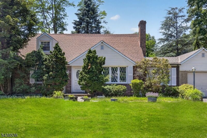 Property Photo: 364 Acacia Rd NJ 07076