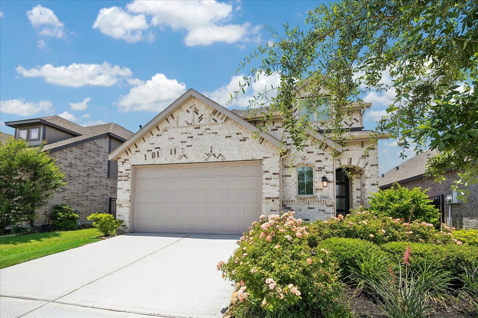 Property Photo: 27014 Flintlock Trail TX 77354
