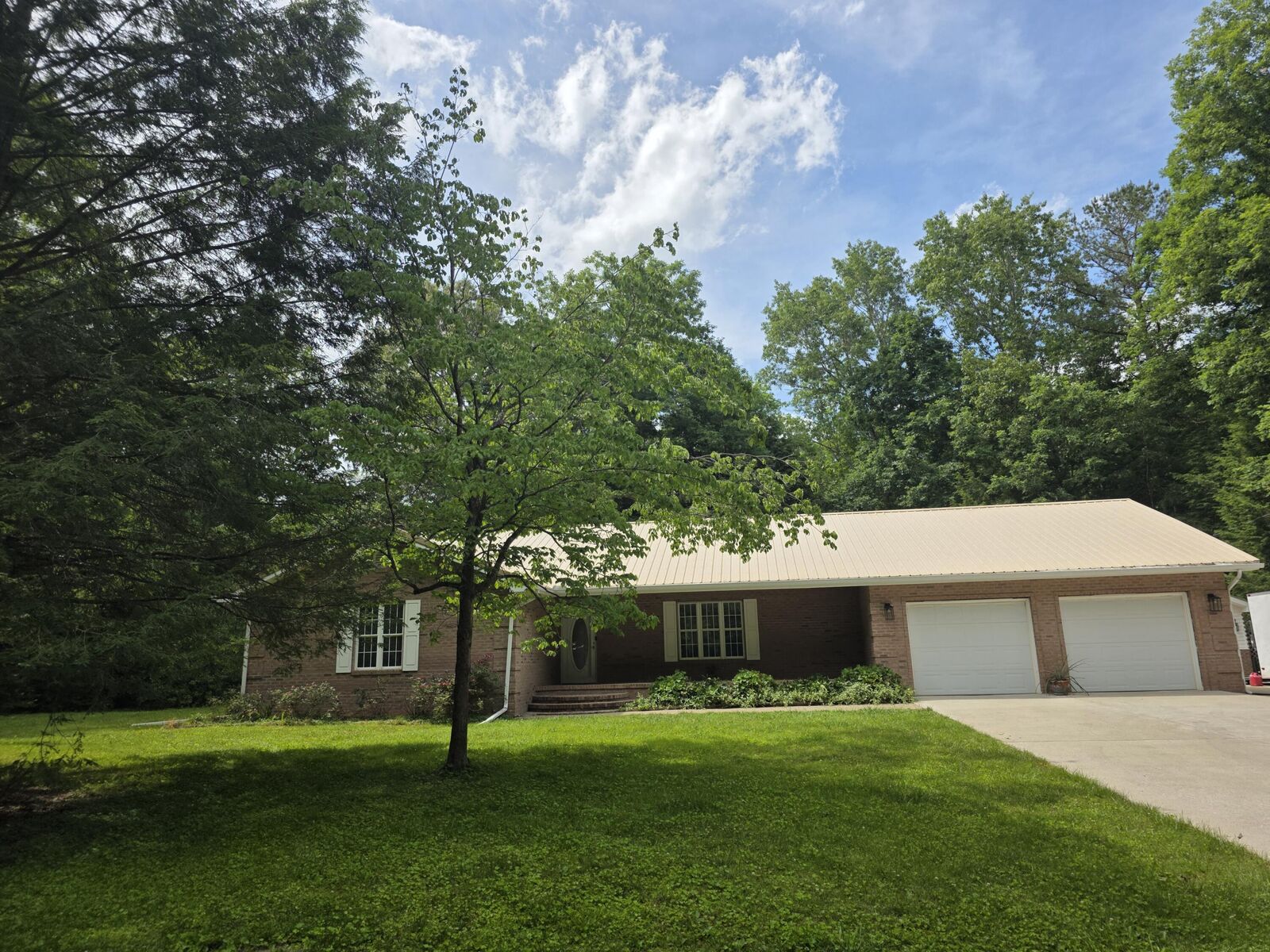 Property Photo: 176 Redwood Lane KY 40701