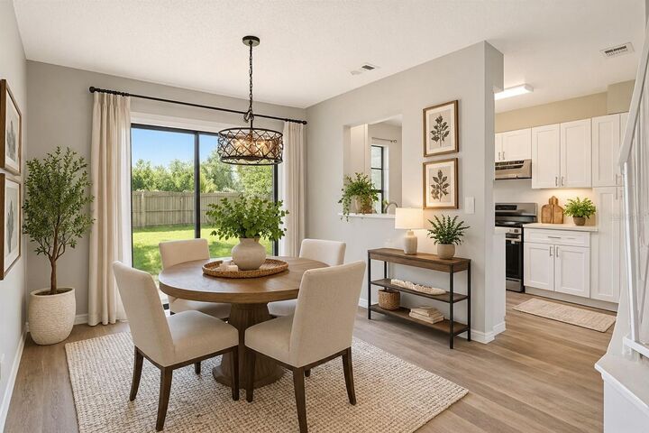 Property Photo:  2889 Wareham Court  FL 32707 
