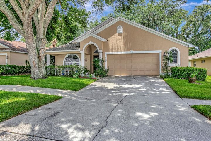 Property Photo:  3049 Beaver Pond Trail  FL 33596 