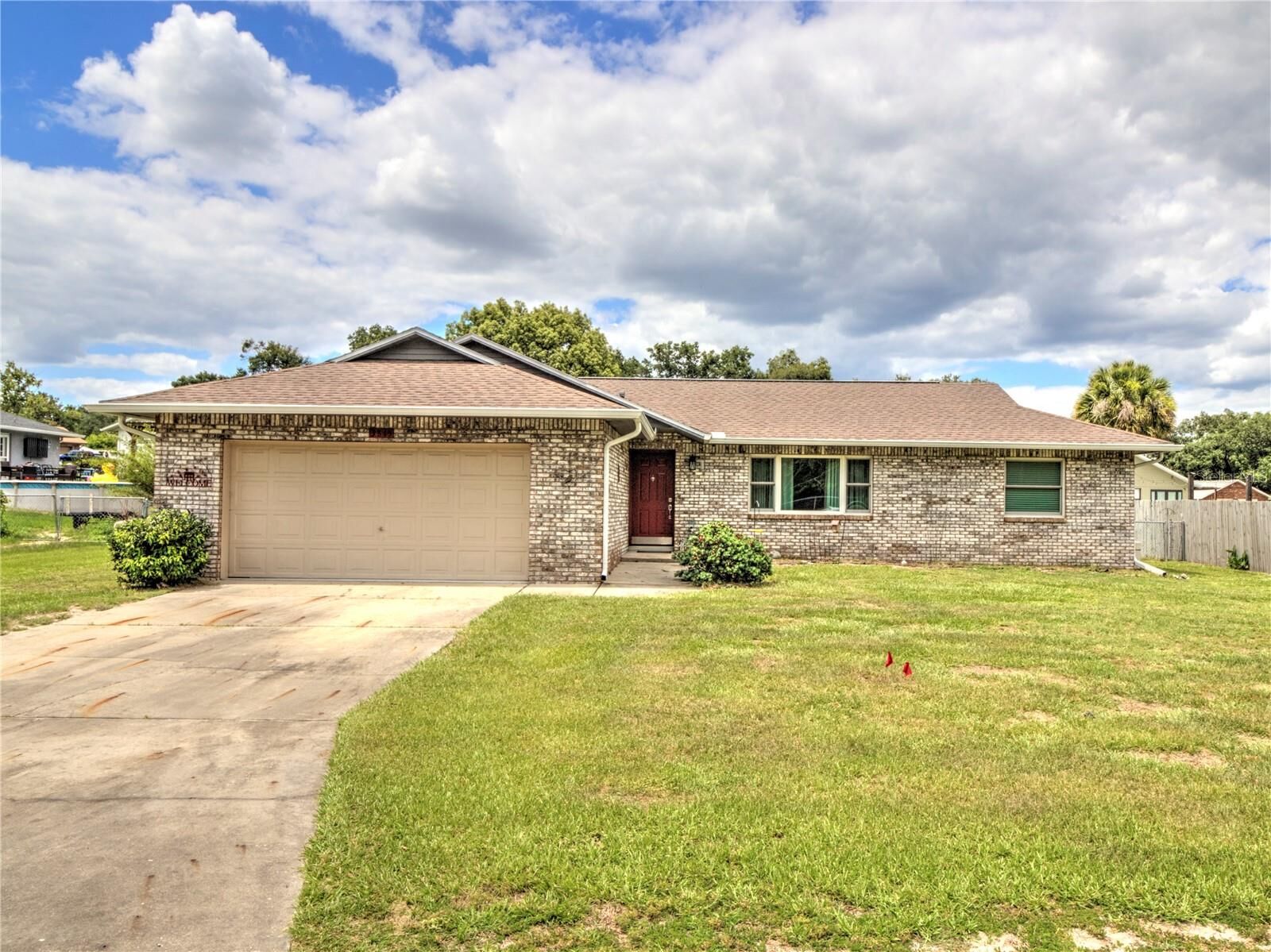 Property Photo: 3815 SE 62nd Street FL 34480