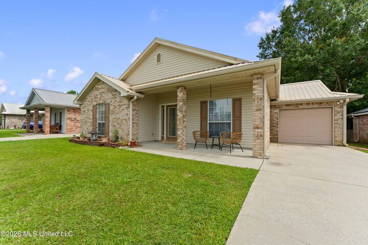 Property Photo:  114 Teddy Lane  MS 39466 
