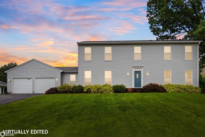 Property Photo:  1406 S 12th Street  IA 50158 