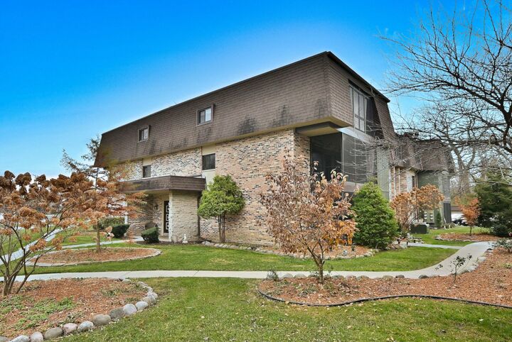 Property Photo:  9176 South Road 1B  IL 60465 