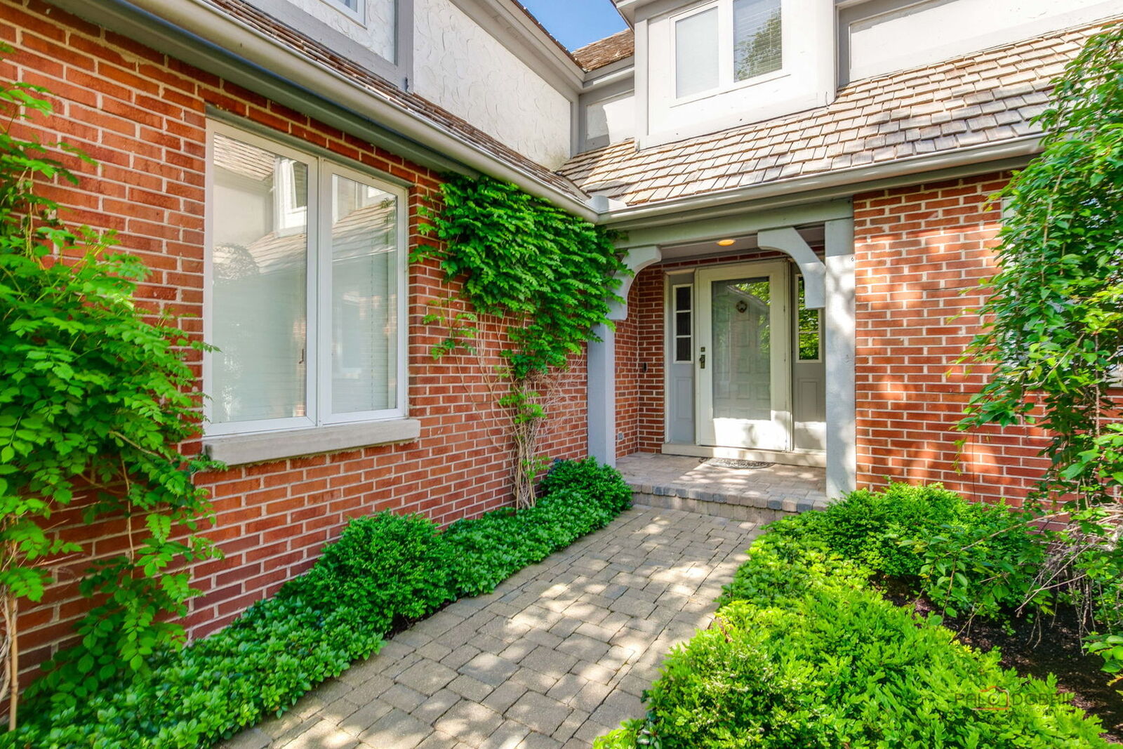 Property Photo: 1066 Franz Drive IL 60045