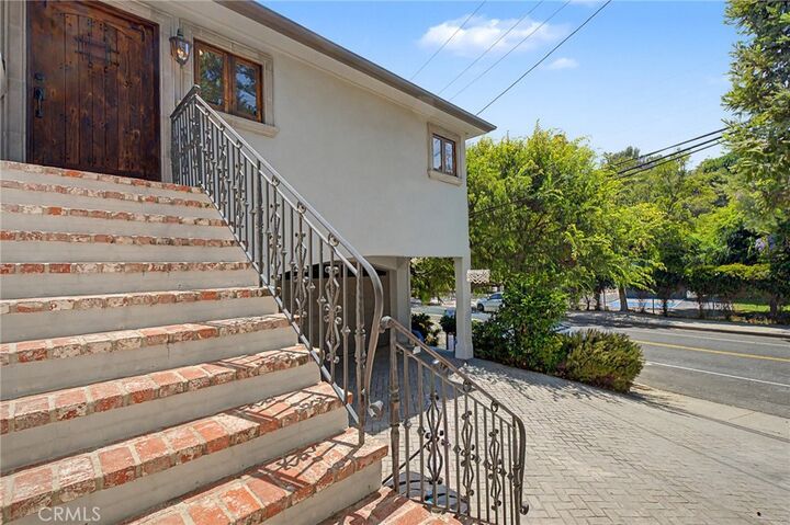 Property Photo: 738 N Kenter Avenue CA 90049